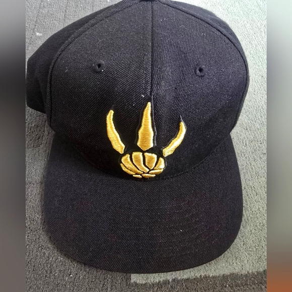 Mitchell and Ness RAPTORS Snapback - Picture 2 of 5